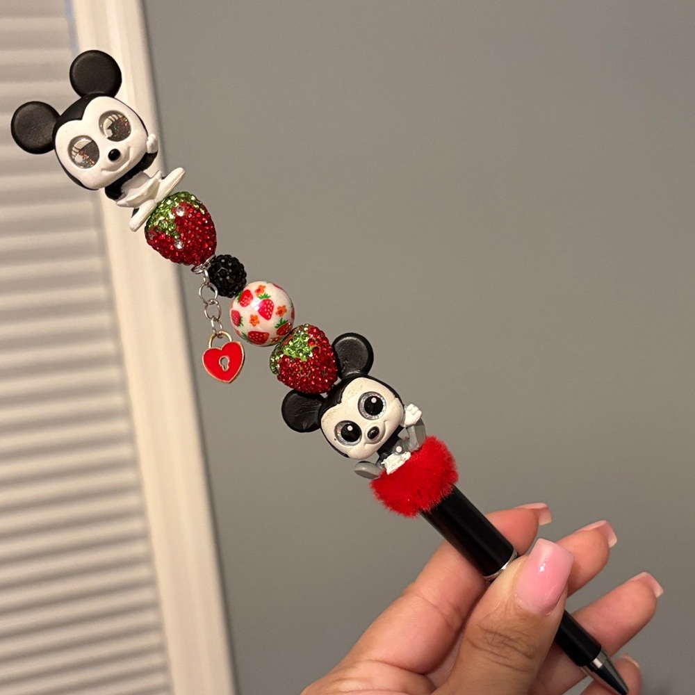 CUSTOM PEN